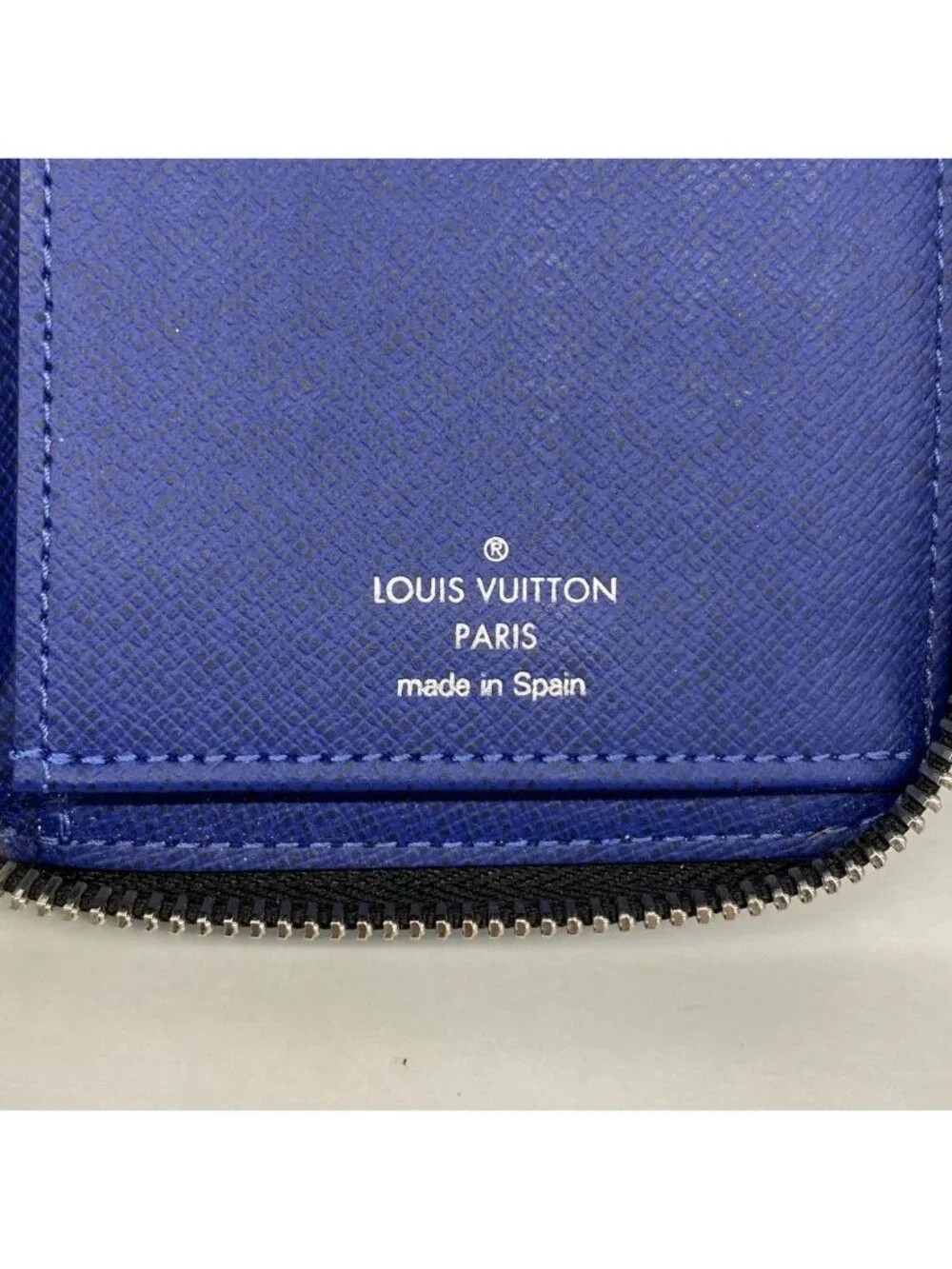 Louis Vuitton Wallet Taigarama Zippy Vertical Cobalt